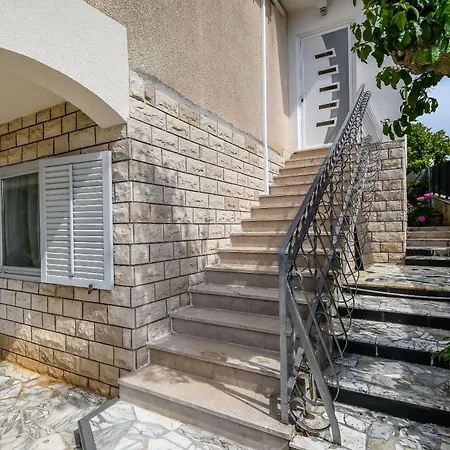 Fermaj Willa Donji Okrug (Ciovo)