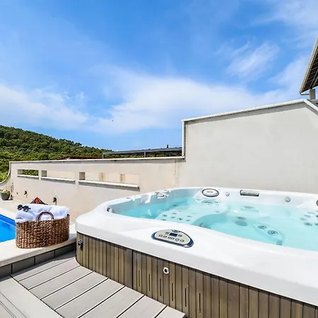 Fermaj * Donji Okrug (Ciovo)